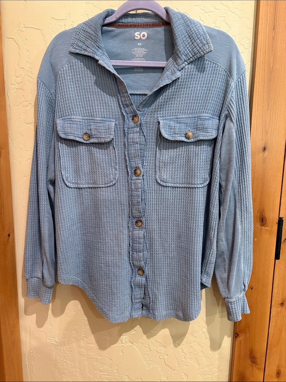SO Women’s Light Blue Waffle Knit Button-Up Shirt Size XS